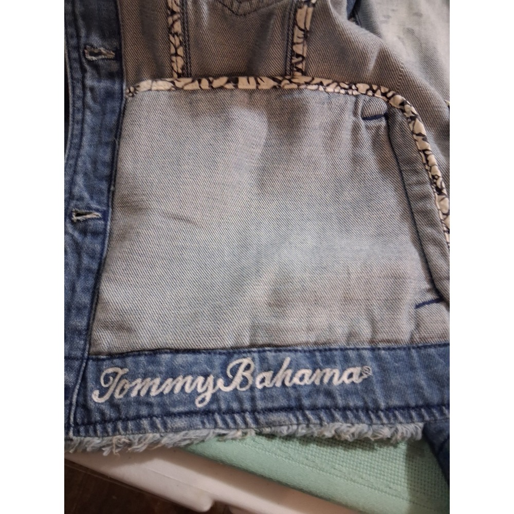 Tommy Bahama Womens Medium Wash Denim Jacket Tropical Floral Back Frayed M - Picture 11 of 13